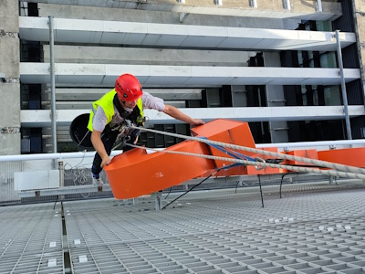 Montaż / demontaż reklam